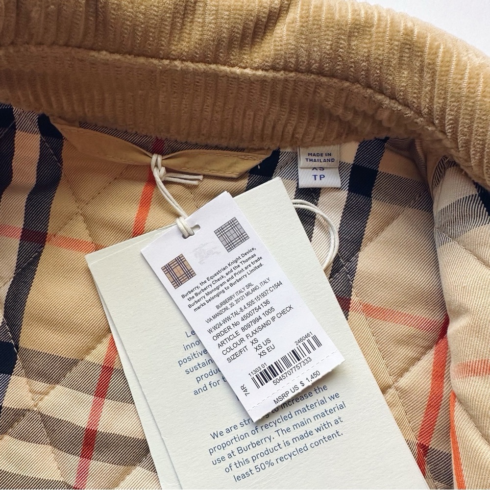 NEW Burberry Women’s Quilted Nylon Barn Jacket in Flax Sand Designer Size XS - Picture 6 of 14